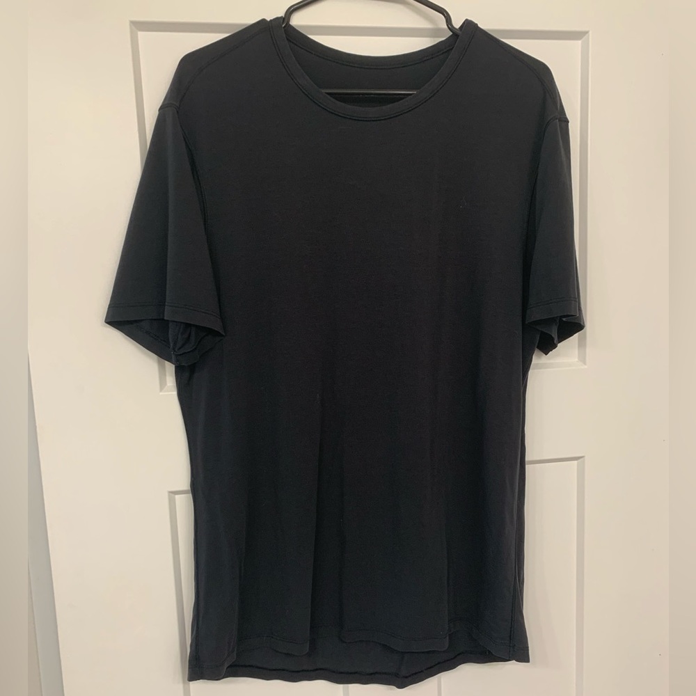 Lululemon T-Shirt